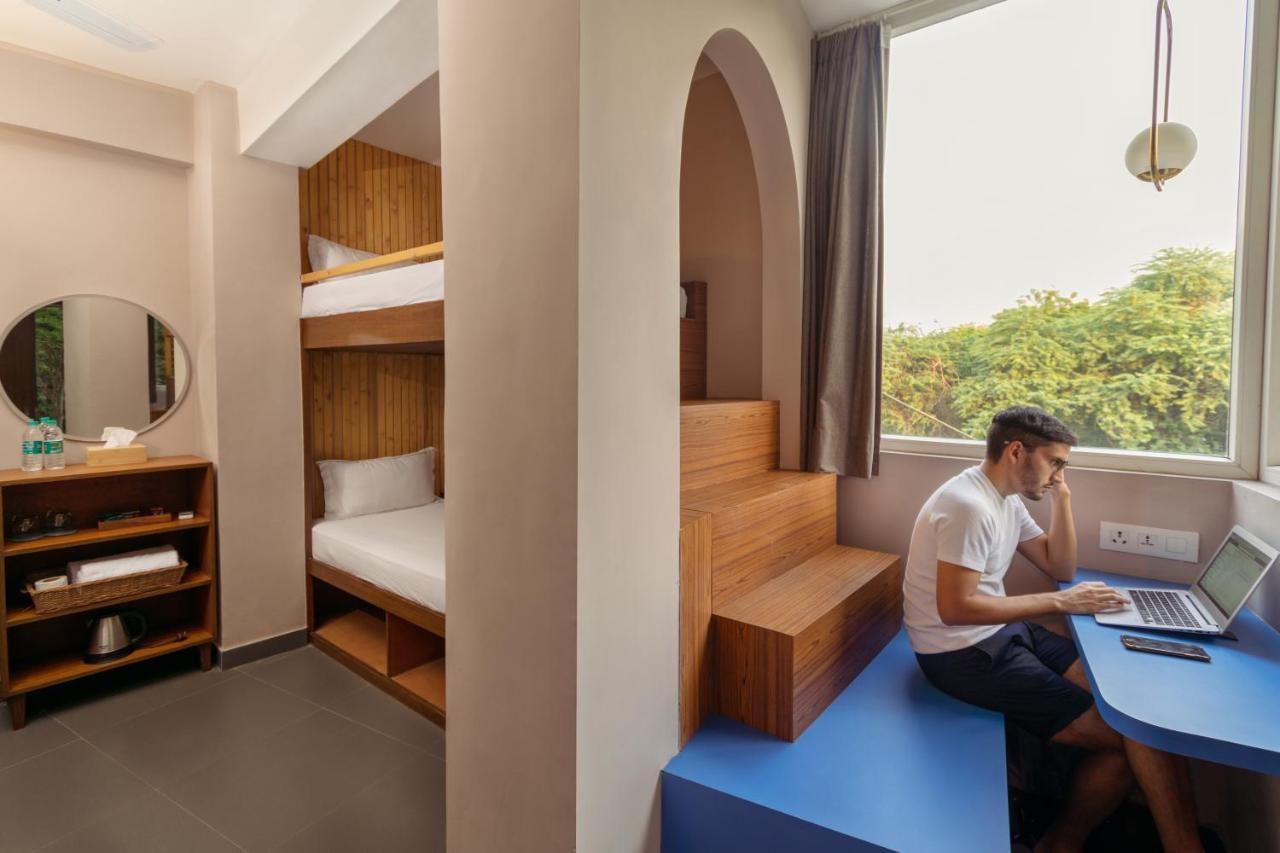 Minimalist Poshtel & Suites New Delhi Exteriör bild