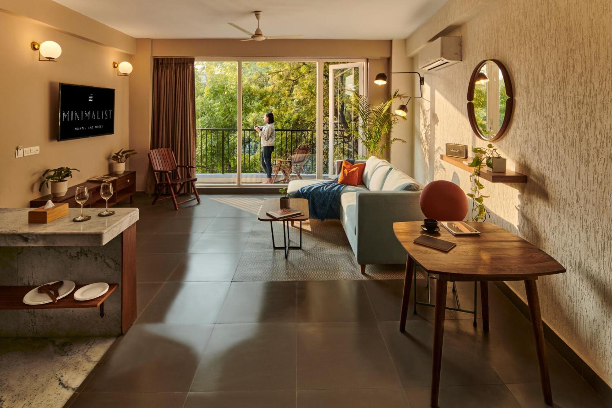 Minimalist Poshtel & Suites New Delhi Exteriör bild